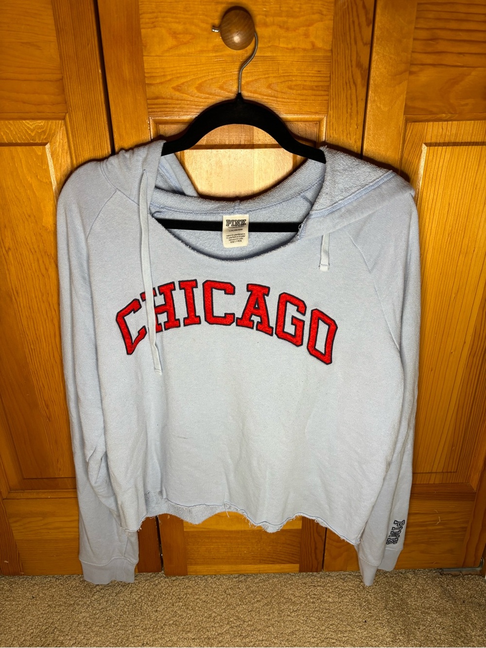 PINK Victoria's Secret Light Blue Cropped Hoodie with Red CHICAGO Applique